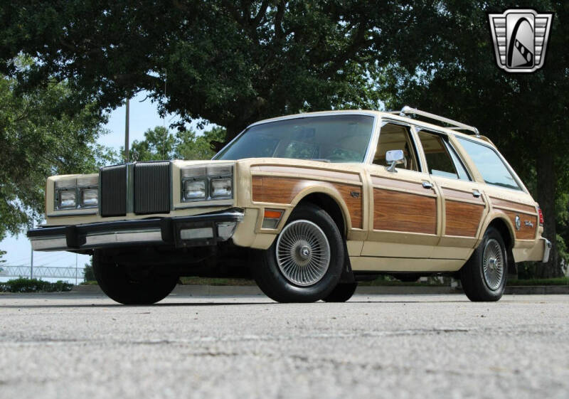1981 Chrysler Le Baron Town and Country