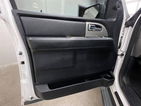 2017 Ford Expedition EL XLT