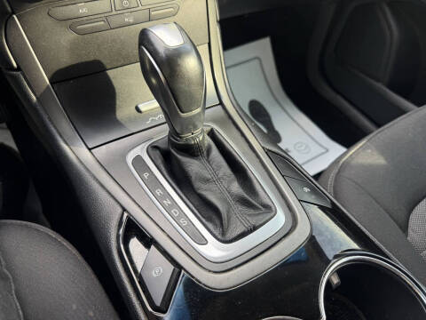2016 Ford Edge SE