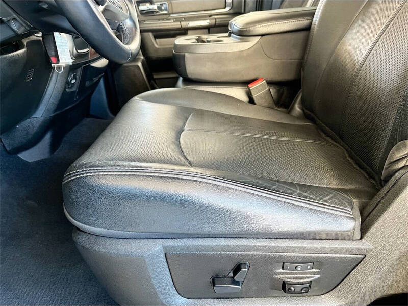 2019 RAM 1500 Classic Laramie