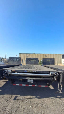 2017 Freightliner M2 106