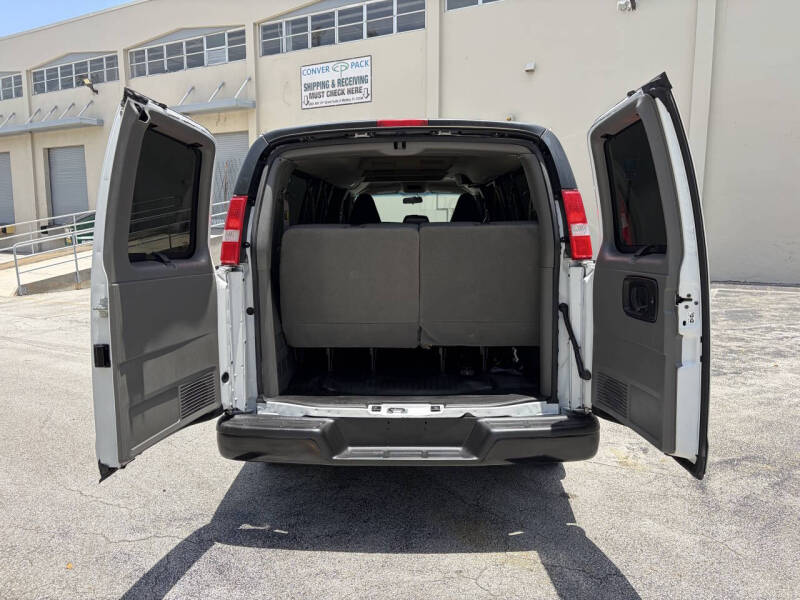 2020 Chevrolet Express LS 3500