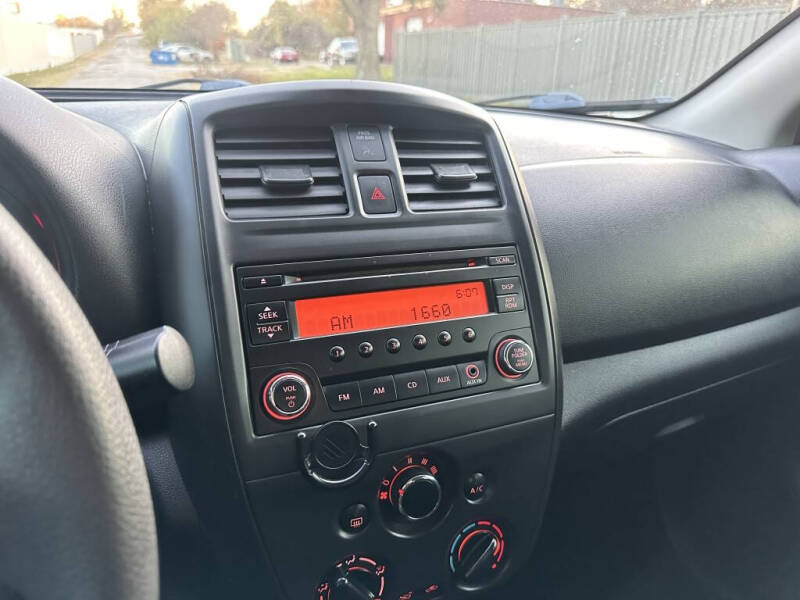 2016 Nissan Versa 1.6 SV