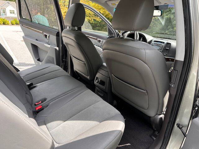 2011 Hyundai Santa Fe SE