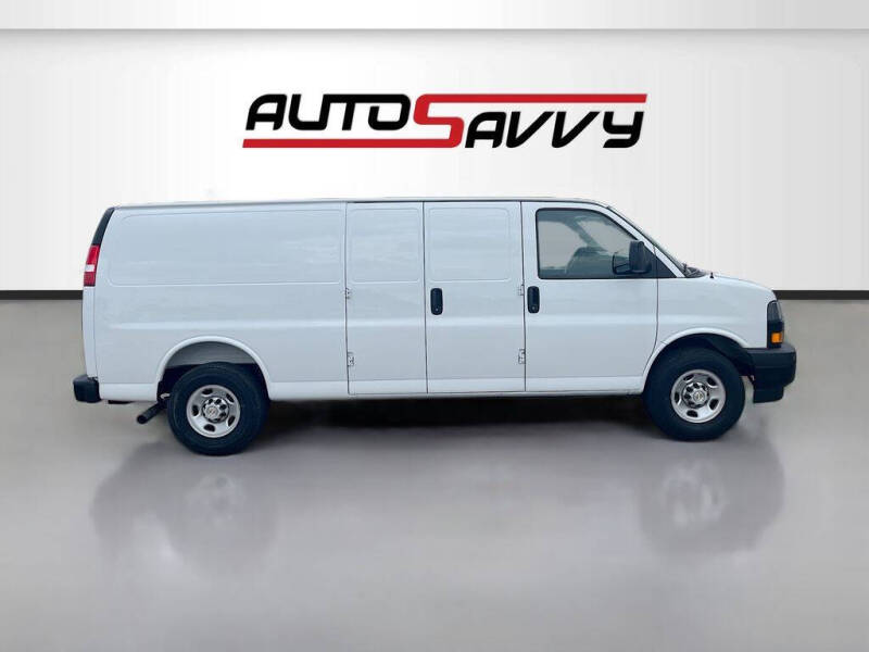 2025 Chevrolet Express 2500