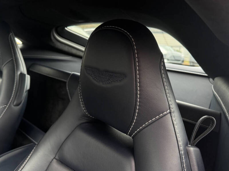 2020 Aston Martin Vantage