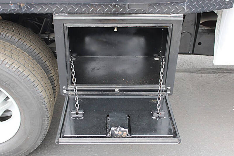 2023 Chevrolet Silverado 3500HD CC