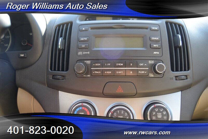 2010 Hyundai Elantra Blue