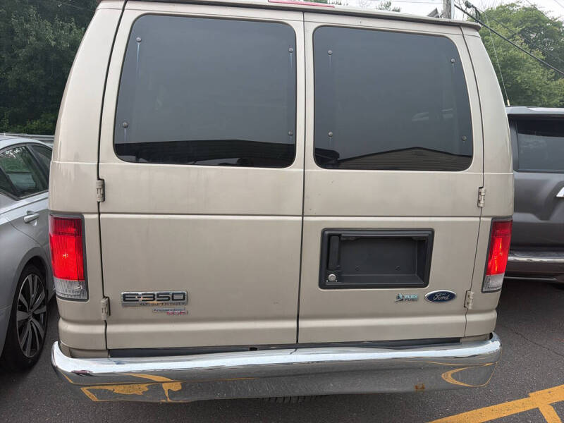 2012 Ford E-Series E-350 SD XLT