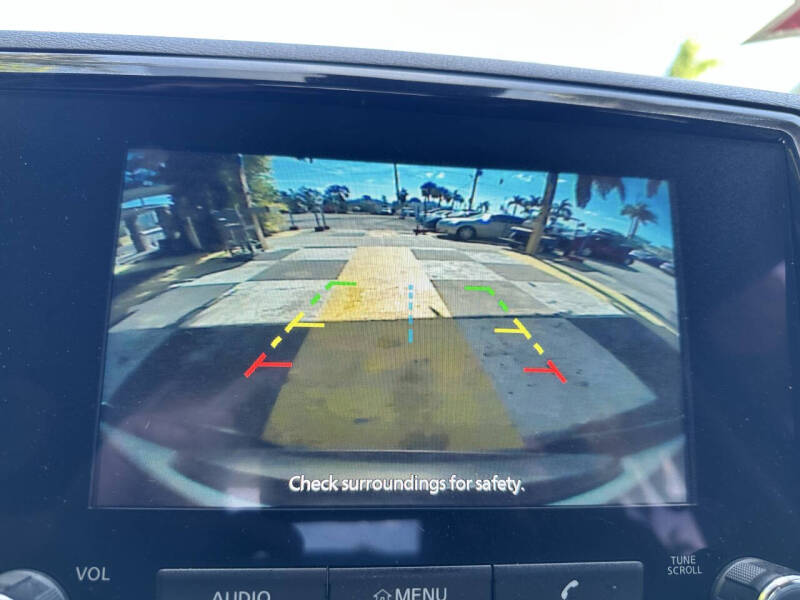 2022 Nissan Frontier SV