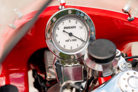 2002 Ducati MH900E