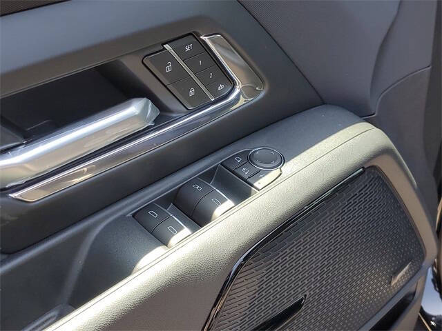 2025 Chevrolet Silverado EV LT