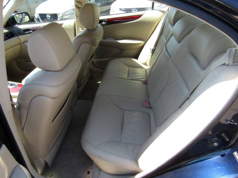 2004 Lexus ES 330
