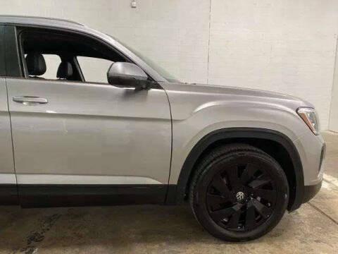 2025 Volkswagen Atlas Cross Sport SE 4Motion