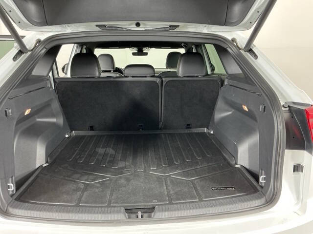 2022 Volkswagen Atlas Cross Sport V6 SEL Premium R-Line 4Motion