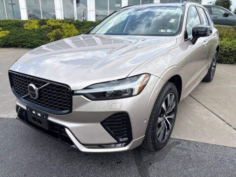 2023 Volvo XC60 B5 Plus Dark Theme