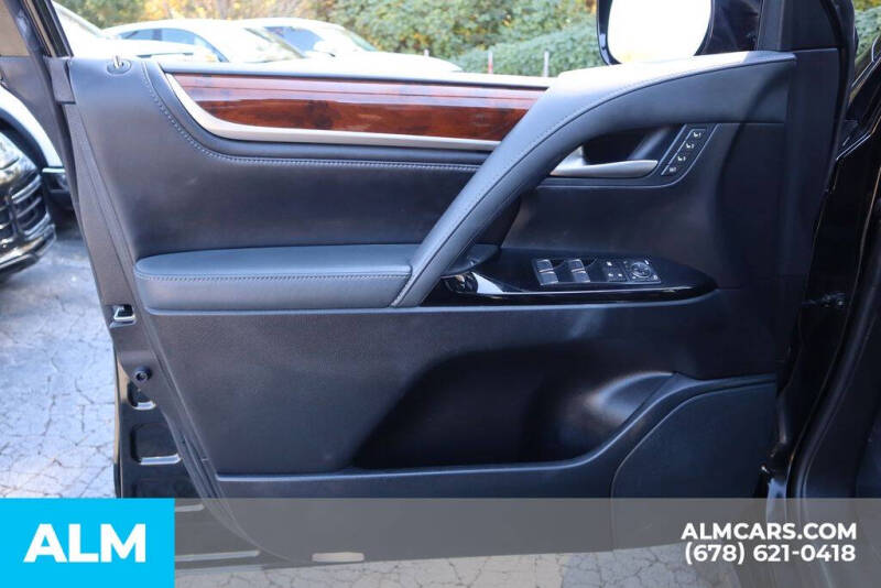 2020 Lexus LX 570 Two-Row