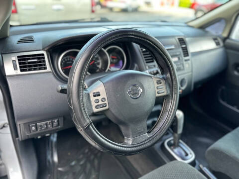 2012 Nissan Versa 1.8 S