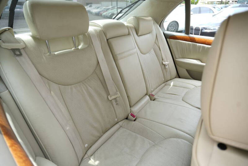 2005 Lexus LS 430