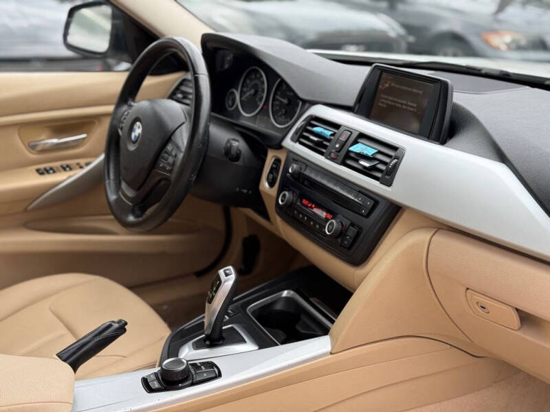 2013 BMW 3 Series 328i