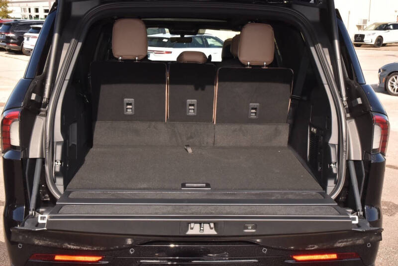 2025 Lincoln Navigator L Black Label