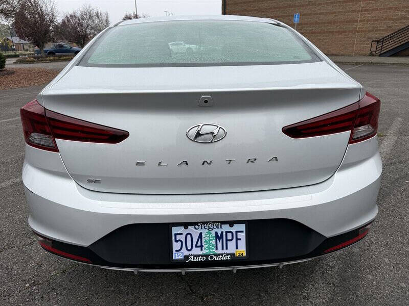 2020 Hyundai Elantra SE