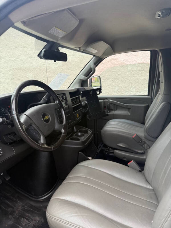 2021 Chevrolet Express 2500