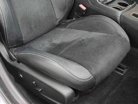 2012 Chrysler 300 SRT8