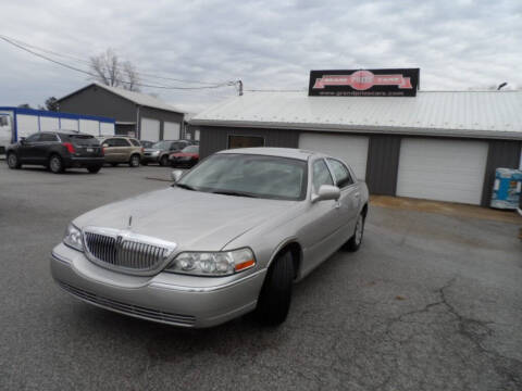 2011 Lincoln Town Car for sale at Grand Prize Cars in Cedar Lake IN