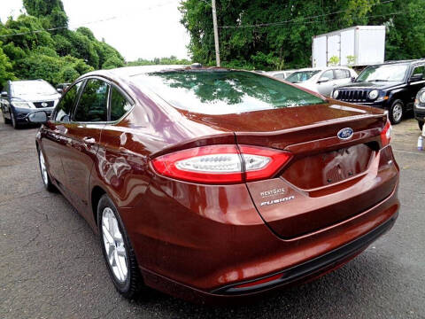 2015 Ford Fusion SE