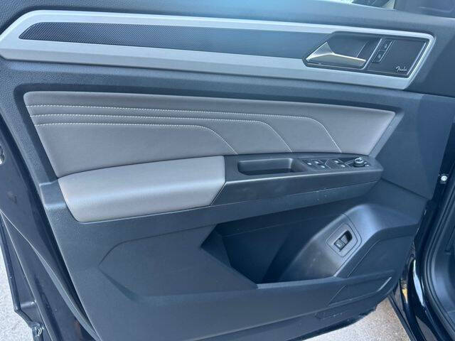 2022 Volkswagen Atlas Cross Sport V6 SEL Premium R-Line 4Motion