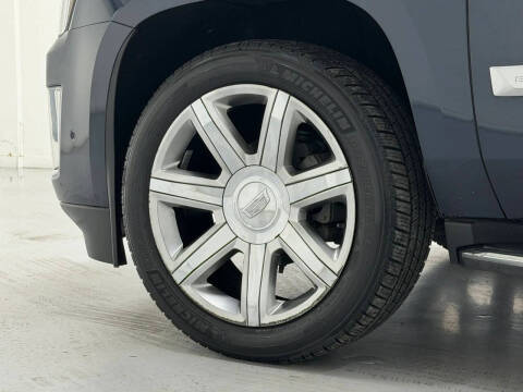 2019 Cadillac Escalade Luxury