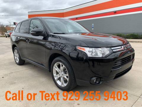 2014 Mitsubishi Outlander for sale at Ultimate Motors in Port Monmouth NJ