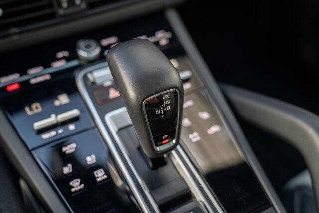 2022 Porsche Cayenne 33