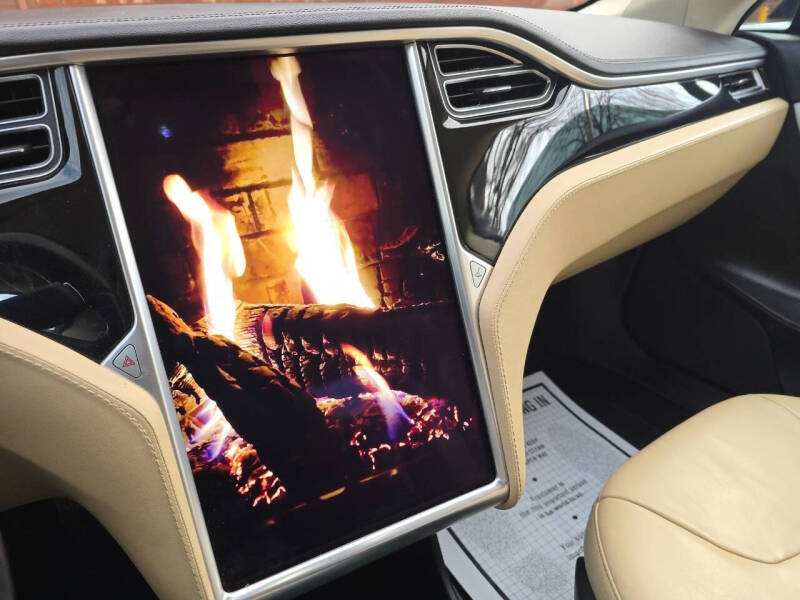2013 Tesla Model S
