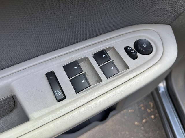 2011 Chevrolet Traverse LS