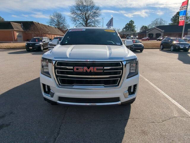 2023 GMC Yukon XL SLT