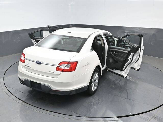 2011 Ford Taurus SEL