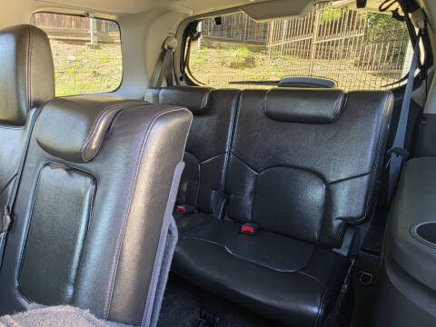 2012 Nissan Pathfinder LE