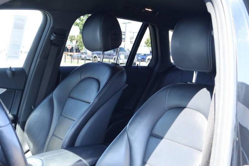 2021 Mercedes-Benz GLC GLC 300