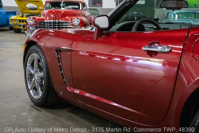2009 Saturn SKY Red Line