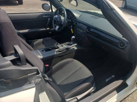 2006 Mazda MX-5 Miata Sport