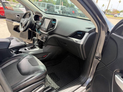 2017 Jeep Cherokee Trailhawk