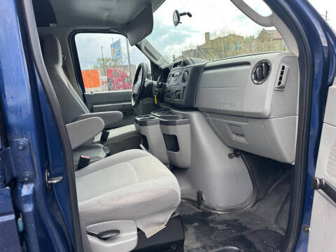 2010 Ford E-250