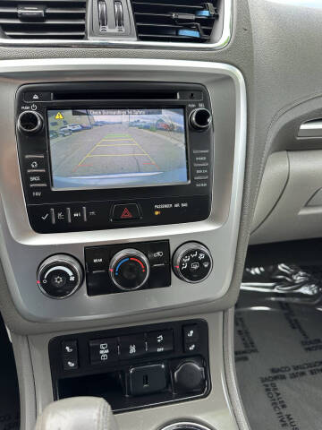 2015 GMC Acadia SLE-2