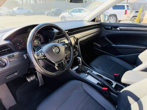 2020 Volkswagen Passat R-Line