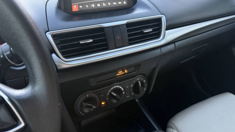 2017 Mazda MAZDA3 Sport