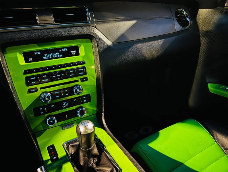 2014 Ford Mustang GT Premium