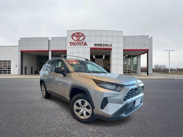 2020 Toyota RAV4 LE