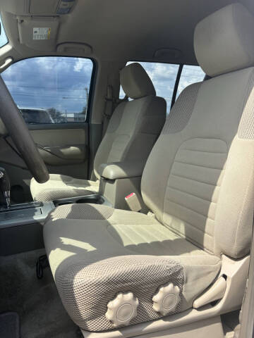 2011 Nissan Pathfinder S